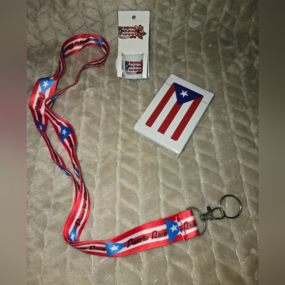 Puerto Rico Accessories - Picture 1 of 2